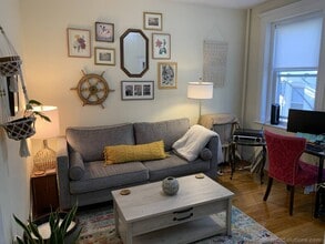 153 Kelton St, Unit 1 in Boston, MA - Building Photo - Building Photo