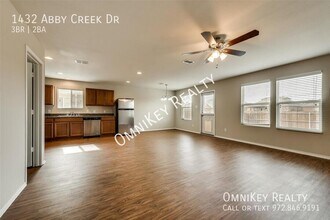 1432 Abby Creek Dr in Little Elm, TX - Building Photo - Building Photo
