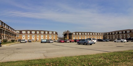 Governor Boon Square Apartments in Boonville, IN - Building Photo - Building Photo