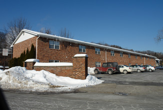 Tannery Row Apartments in Ballston Spa, NY - Foto de edificio - Building Photo