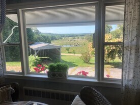 56 Anthony Rd in North Stonington, CT - Building Photo