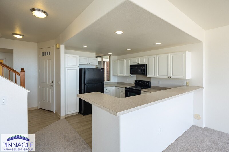 92-1115-1115 Panana St in Kapolei, HI - Building Photo