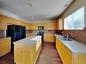 22262 E Bellewood Pl in Aurora, CO - Building Photo - Building Photo