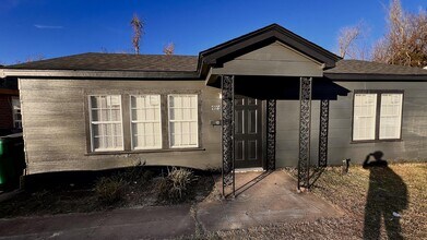 2333 SW 38th St in Oklahoma City, OK - Building Photo - Building Photo