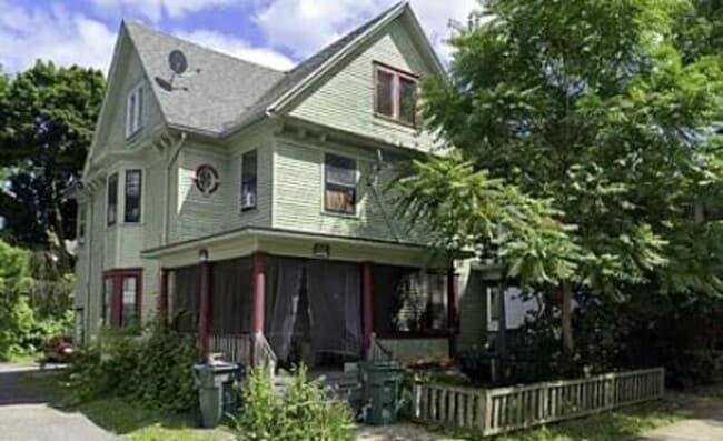 property at 30 Quincy St