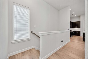 108 Knightsbridge Park Ln in Houston, TX - Building Photo