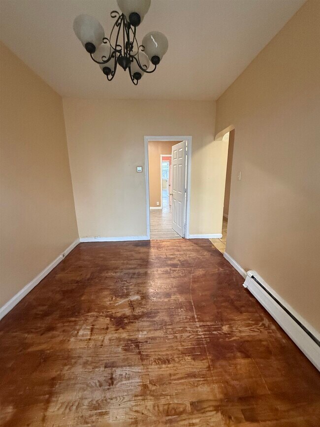 290 Ege Ave in Jersey City, NJ - Building Photo - Building Photo