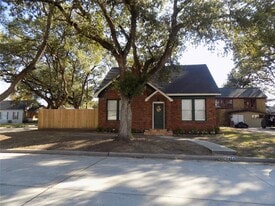 414 N Avenue C in Humble, TX - Building Photo