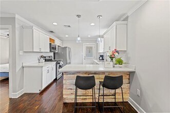 906 Flood St in New Orleans, LA - Building Photo - Building Photo