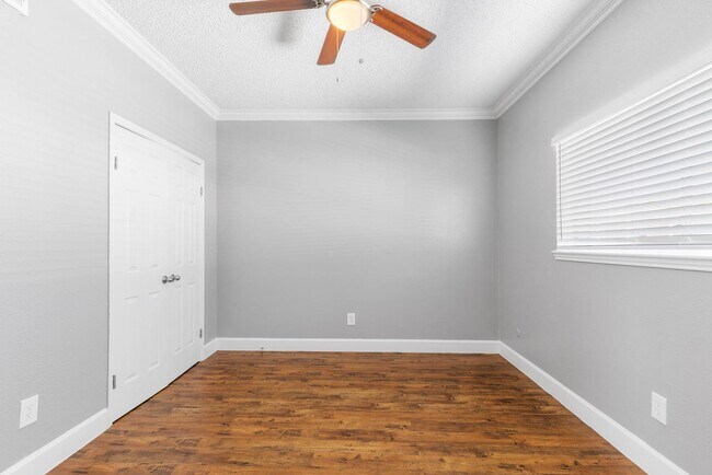 property at 14814 Perthshire Rd