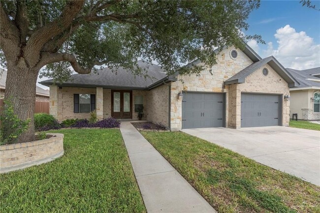 16 N 39th St in Edinburg, TX - Building Photo - Building Photo