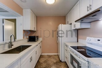 15000 Downey Ave in Paramount, CA - Building Photo - Building Photo