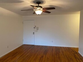 2 Radio Ave in Secaucus, NJ - Building Photo - Building Photo