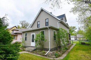 716 Knight Ave N in Thief River Falls, MN - Building Photo