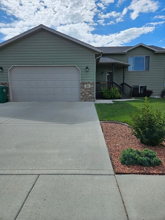 443 Sovereignty Ln in Box Elder, SD - Building Photo