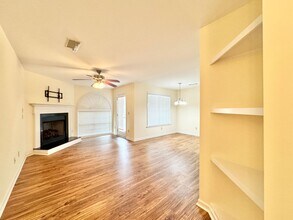 6702 W Friendly Ave in Greensboro, NC - Building Photo - Building Photo