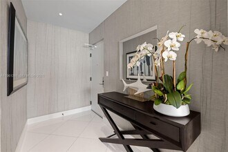 6799 Collins Ave in Miami, FL - Building Photo - Building Photo