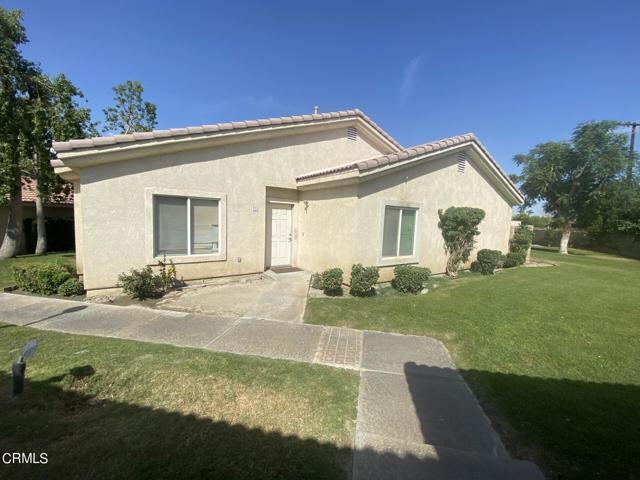 47395 Monroe St in Indio, CA - Building Photo