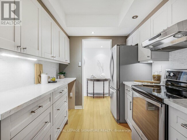 property at 2045-2045 Lake Shore Blvd W