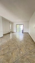 20800 NE 8th Ct in Miami, FL - Building Photo - Building Photo