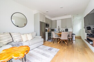 5109C Phinney Ave N in Seattle, WA - Building Photo - Building Photo