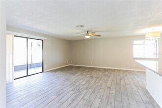 4681 Swallowtail Dr in New Port Richey, FL - Building Photo - Building Photo