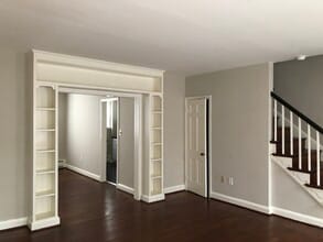 Park Lynn Apartments in Baltimore, MD - Building Photo - Building Photo