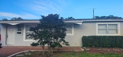 1141 N 70th Way in Hollywood, FL - Building Photo - Building Photo