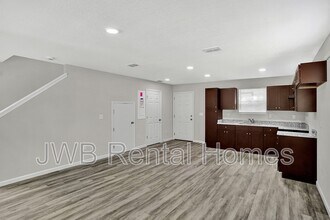 863 Ionia St in Jacksonville, FL - Building Photo - Building Photo