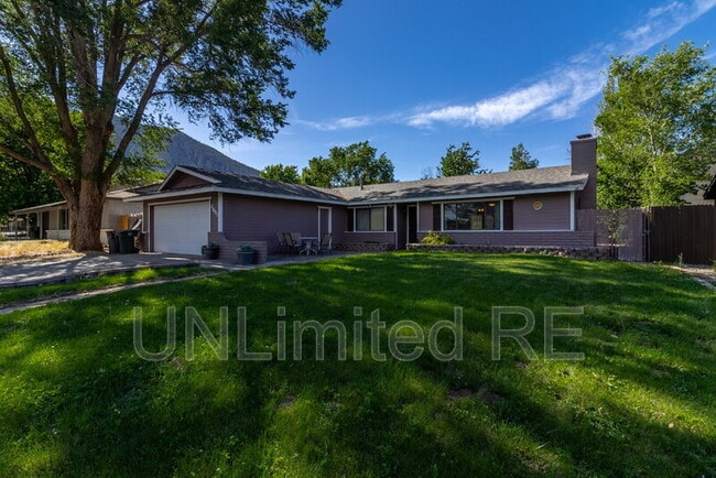 4880 E Tomahawk Dr in Flagstaff, AZ - Building Photo - Building Photo