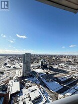125 Village Green Square in Toronto, ON - Building Photo