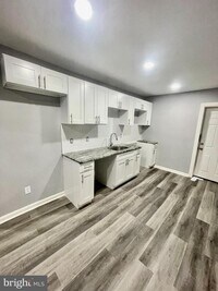 3901 Poplar St - 10