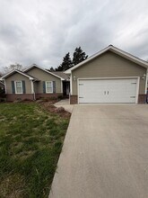 711 Marlin Ln in Clinton, TN - Building Photo - Building Photo