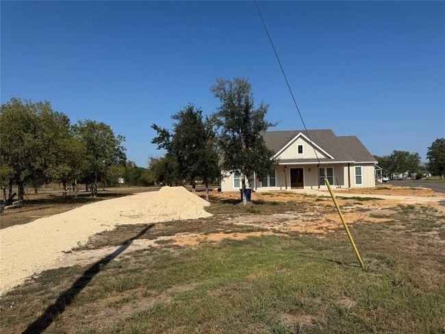 1353 Red Town Rd in Elgin, TX - Building Photo - Building Photo