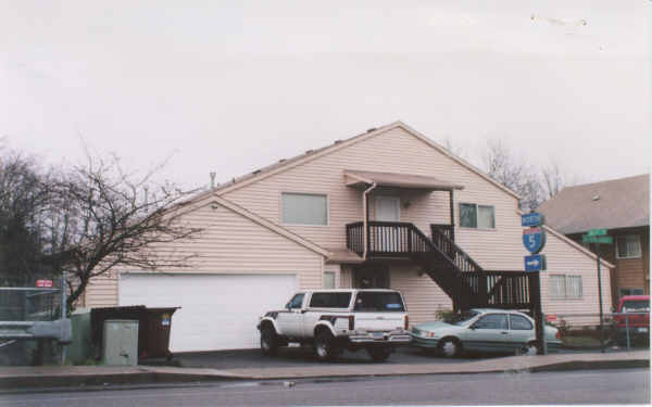 1919-1927 SW Spring Garden St in Portland, OR - Building Photo - Building Photo