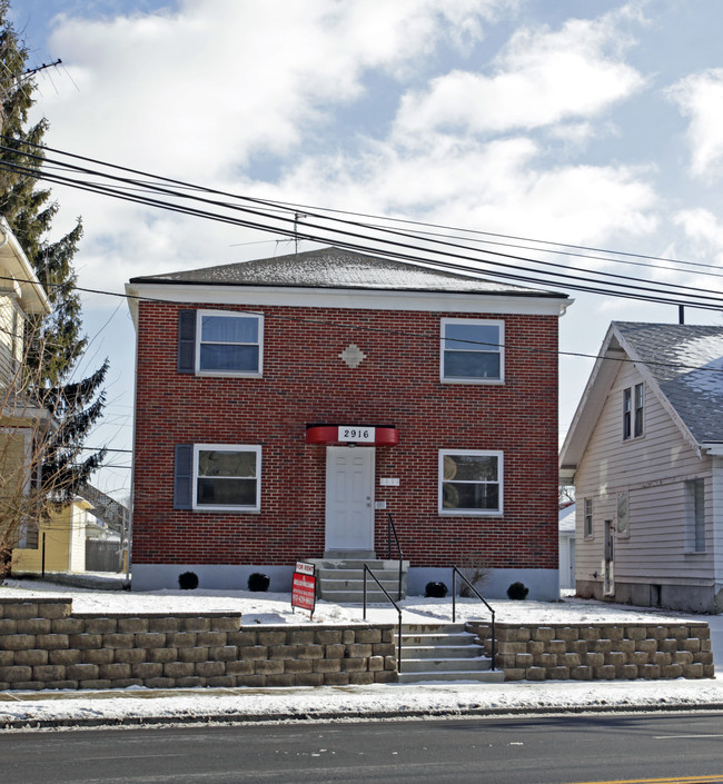 2916 N Main St in Dayton, OH - Foto de edificio - Building Photo