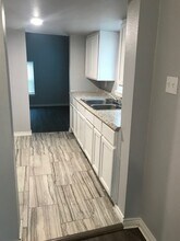 512 Graham Ave in Dallas, TX - Building Photo - Building Photo