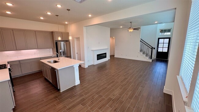 property at 5206 Sage Hls Dr