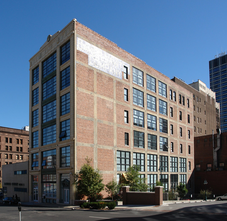 Loft at 917 in Kansas City, MO - Foto de edificio