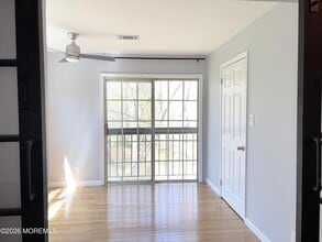 5-6-6 Atlanta Ct in Freehold Township, NJ - Building Photo - Building Photo