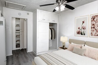 550 N Catalina Ave in Pasadena, CA - Foto de edificio - Building Photo