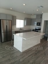 8829 Cohasset Wy in Elk Grove, CA - Building Photo - Building Photo