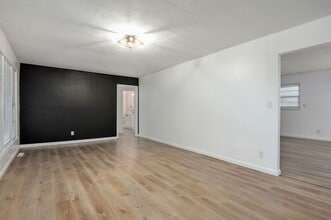 906 N Belview Ave in Springfield, MO - Building Photo - Building Photo