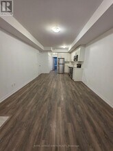 2635 William Jackson Dr in Pickering, ON - Building Photo - Building Photo