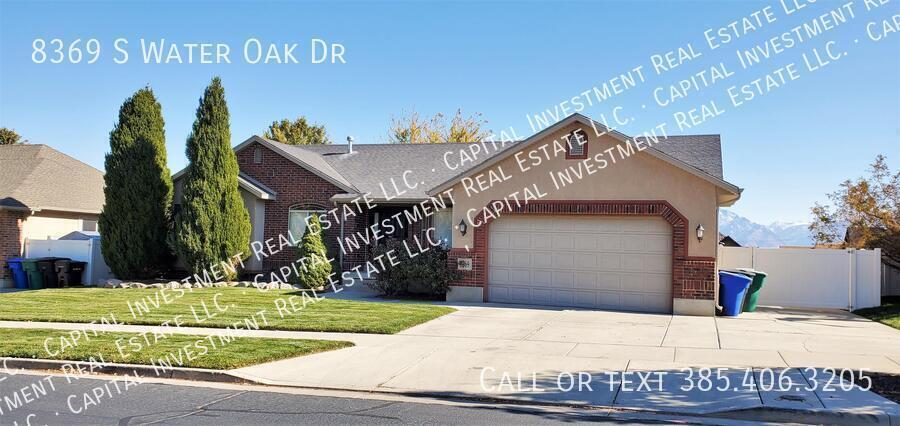 8369 Water Oak Dr in West Jordan, UT - Building Photo