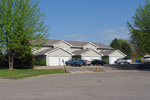 249-259 Orth Dr in New Carlisle, OH - Building Photo