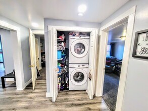 43 N Highland St, Unit 1 in Lock Haven, PA - Foto de edificio - Building Photo