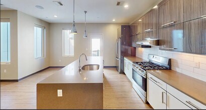 16 Preble St, Unit Unit 7 in Boston, MA - Building Photo - Building Photo