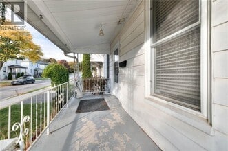 4 Francis St in Cambridge, ON - Building Photo - Building Photo