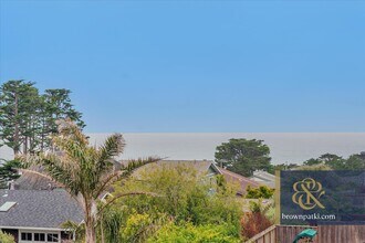 582 Sierra St in Moss Beach, CA - Building Photo - Building Photo
